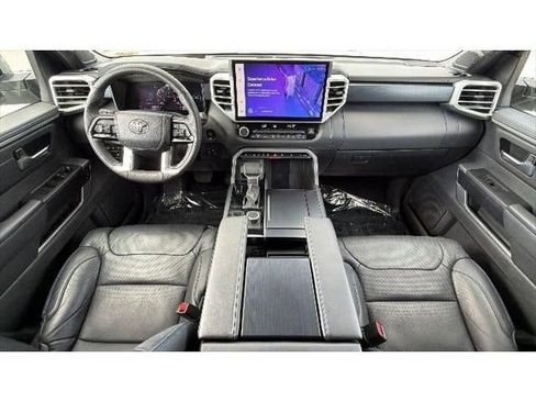 Used 2025 Toyota Tundra Platinum AWD/4WD image 35