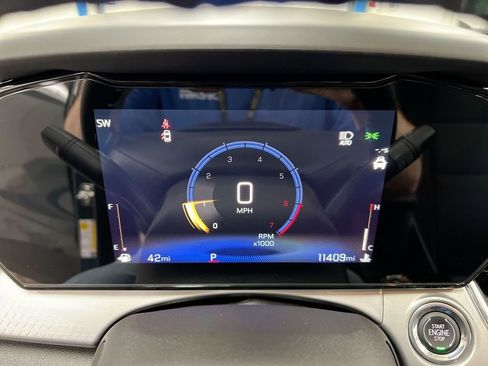 Used 2025 Chevrolet Trax LT w/ LT Convenience Package image 12