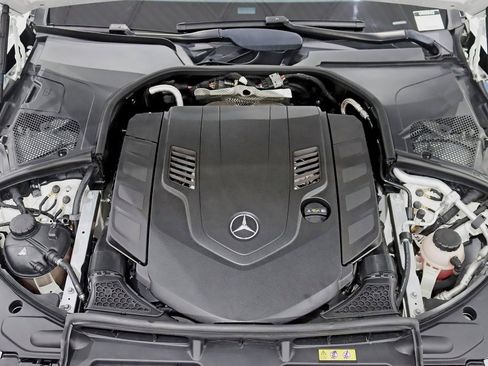 Used 2022 Mercedes-Benz S 580 4MATIC Sedan image 43