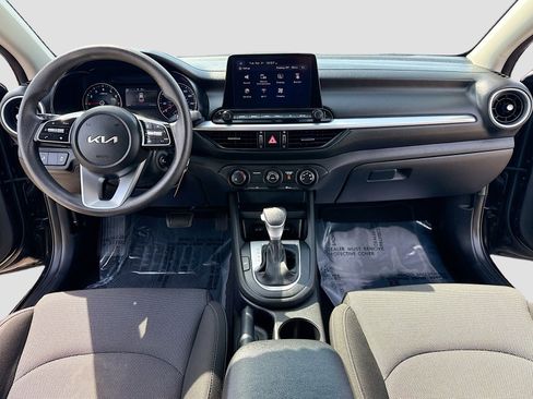 Used 2023 Kia Forte LXS w/ LXS Technology Package FWD image 3