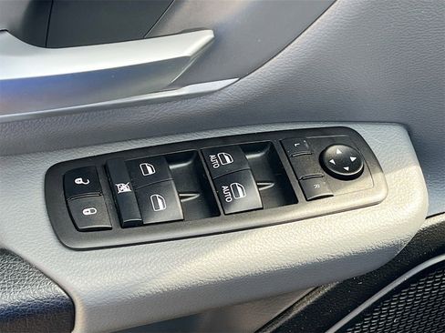 Used 2021 RAM 1500 Big Horn image 17