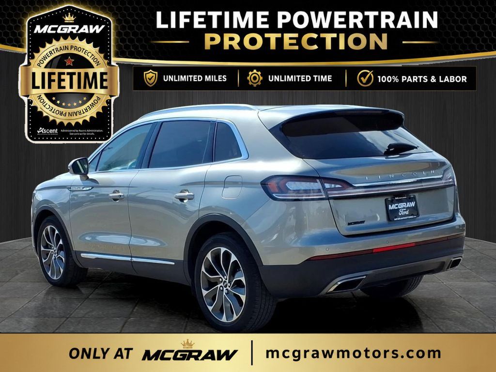 Used 2023 Lincoln Nautilus Reserve AWD/4WD image 6