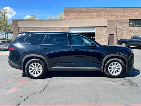 Used 2026 Toyota Grand Highlander XLE image 6