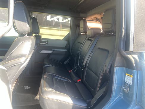 Used 2022 Ford Bronco Badlands image 12