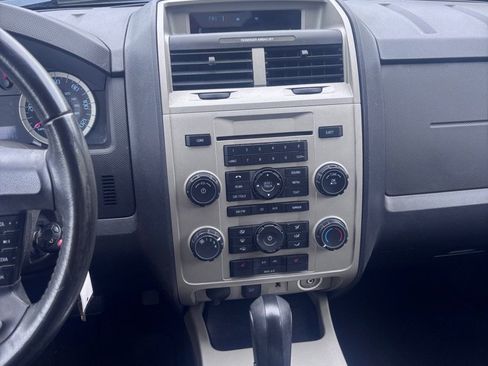 Used 2012 Ford Escape XLT FWD image 18