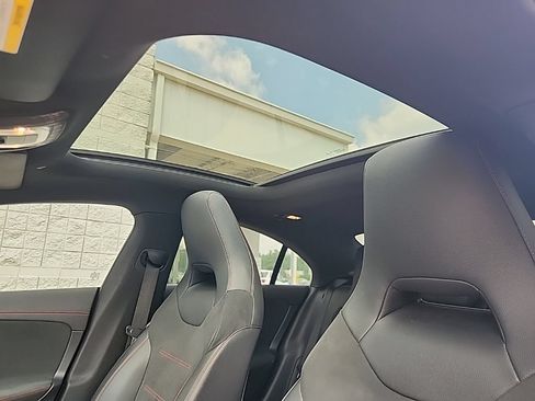 Used 2023 Mercedes-Benz CLA 250 4MATIC image 28