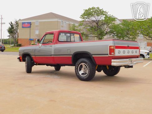Used 1991 Dodge D/W Truck 250 image 14