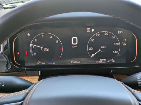 Used 2024 Jeep Grand Wagoneer Series III w/ Rear Seat Video Group 1 image 15