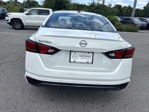 New 2026 Nissan Altima 2.5 SV FWD image 6