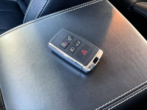 Used 2016 Land Rover Range Rover Evoque HSE image 10