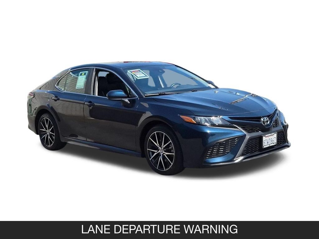Used 2021 Toyota Camry SE FWD image 2