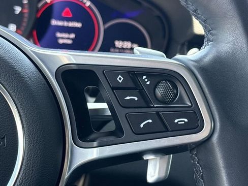 Used 2022 Porsche Cayenne Coupe AWD/4WD image 44