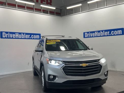 Used 2019 Chevrolet Traverse LT FWD image 4