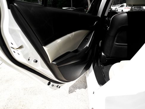 Used 2015 MAZDA MAZDA6 Grand Touring image 18