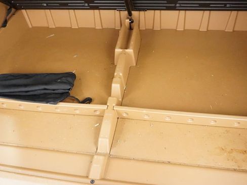 Used 2017 Cadillac Escalade ESV Platinum image 19