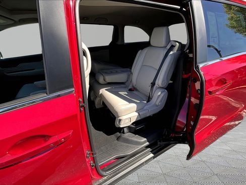 New 2026 Honda Odyssey EX-L image 18
