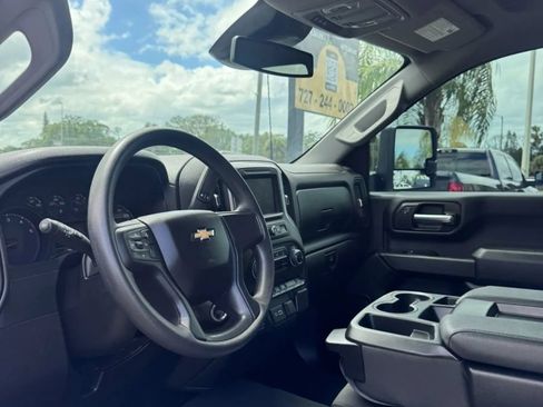 Used 2025 Chevrolet Silverado 2500 Custom w/ Custom Value Package AWD/4WD image 9