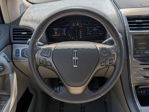 Used 2014 Lincoln MKX AWD w/ Equipment Group 102A image 31