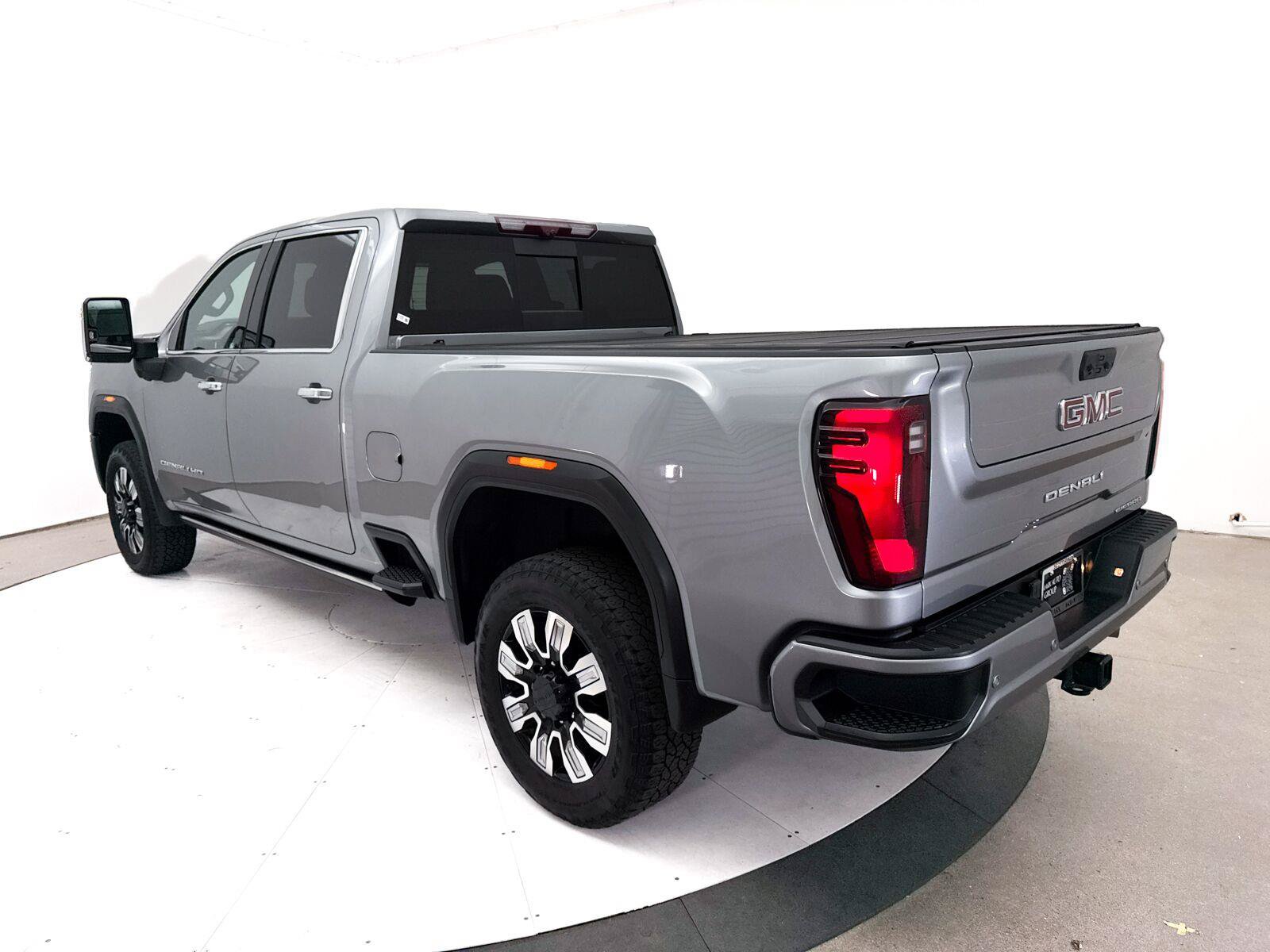 Used 2024 GMC Sierra 2500 Denali w/ Denali Reserve Package AWD/4WD image 19