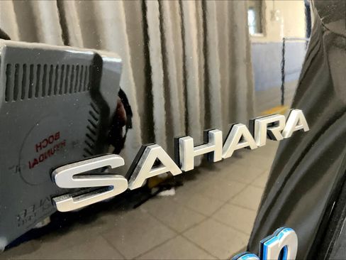 Used 2024 Jeep Wrangler Sahara w/ Technology Group image 28