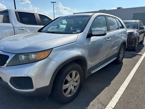 Used 2012 Kia Sorento FWD image 2