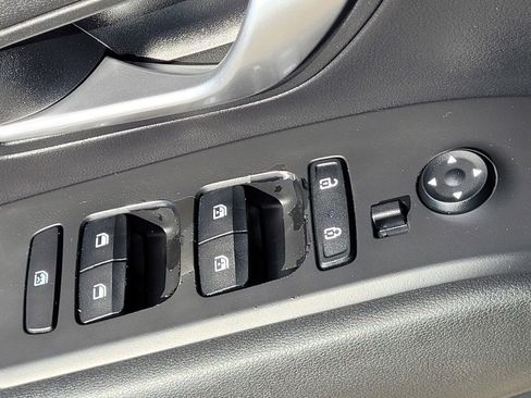 Used 2022 Hyundai Santa Cruz SEL image 22