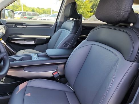 New 2026 Kia EV9 Light image 13