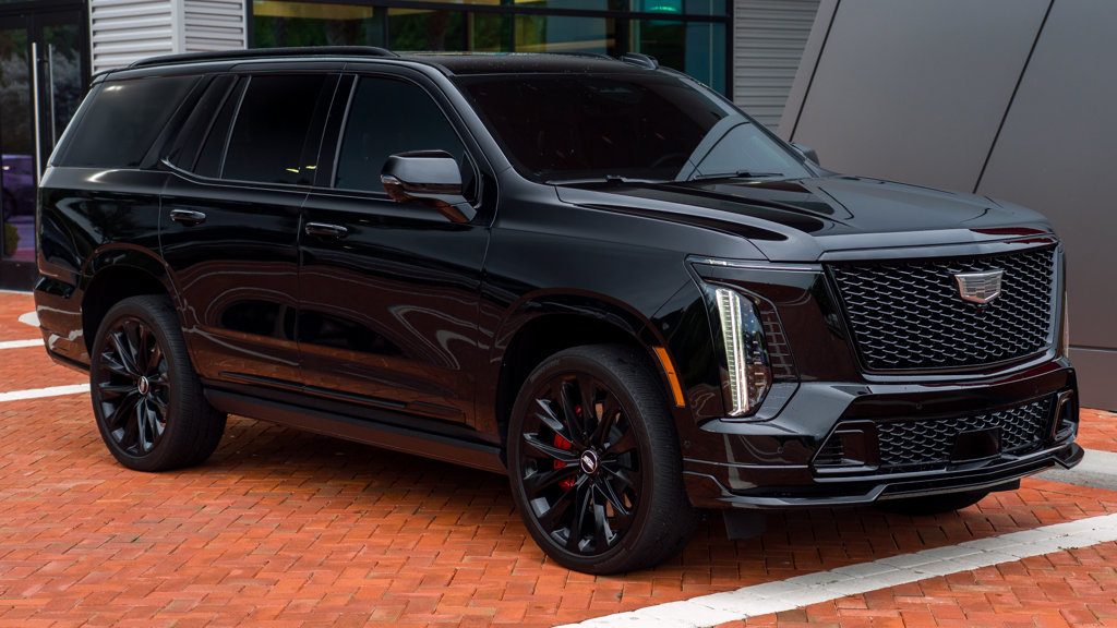 Used 2026 Cadillac Escalade V w/ LPO, ONYX Package AWD/4WD image 11