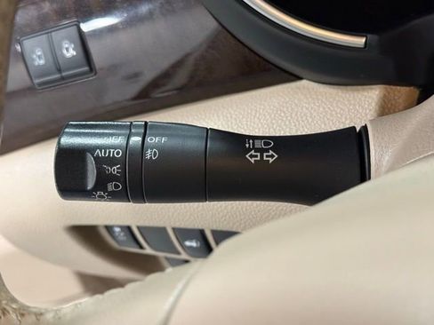 Used 2015 Nissan Quest SL image 22