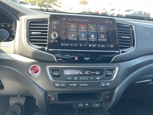 Used 2024 Honda Ridgeline TrailSport image 18