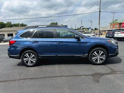 Used 2019 Subaru Outback 2.5i Limited AWD/4WD image 9