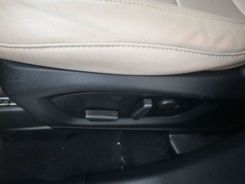 Used 2021 Ford Explorer Limited w/ Equipment Group 301A image 23