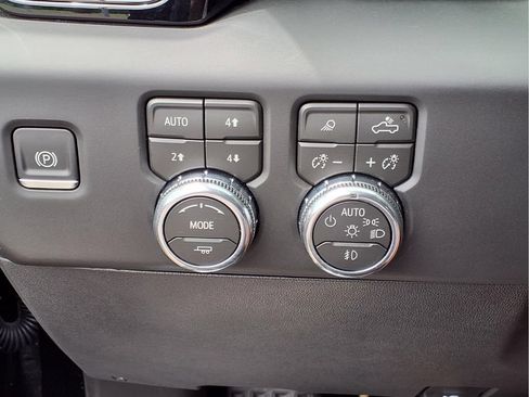 New 2026 GMC Sierra 1500 AT4X AWD/4WD image 17
