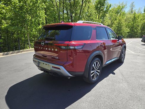 Used 2024 Nissan Pathfinder Platinum w/ Cargo Package AWD/4WD image 3