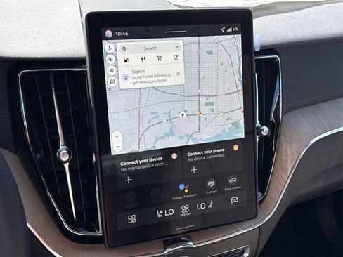 New 2026 Volvo XC60 B5 Core w/ Climate Package image 24