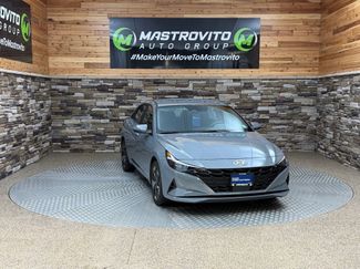 Used 2023 Hyundai Elantra SEL w/ Convenience Package video 2