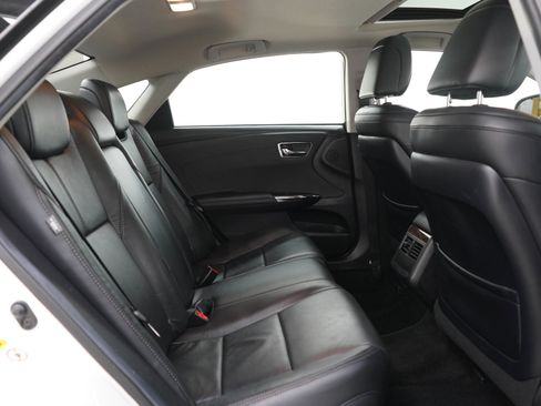 Used 2015 Toyota Avalon XLE Touring FWD image 12