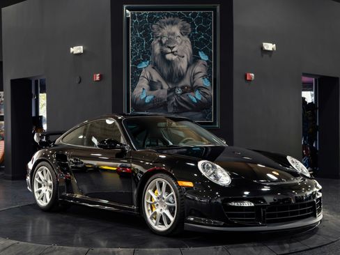 Used 2008 Porsche 911 GT2 RWD image 5