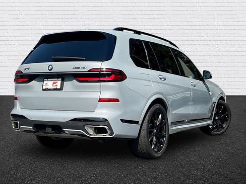 Used 2024 BMW X7 xDrive40i w/ M Sport Package AWD/4WD image 6