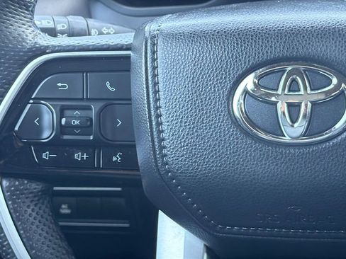 Used 2024 Toyota Tundra Platinum AWD/4WD image 21