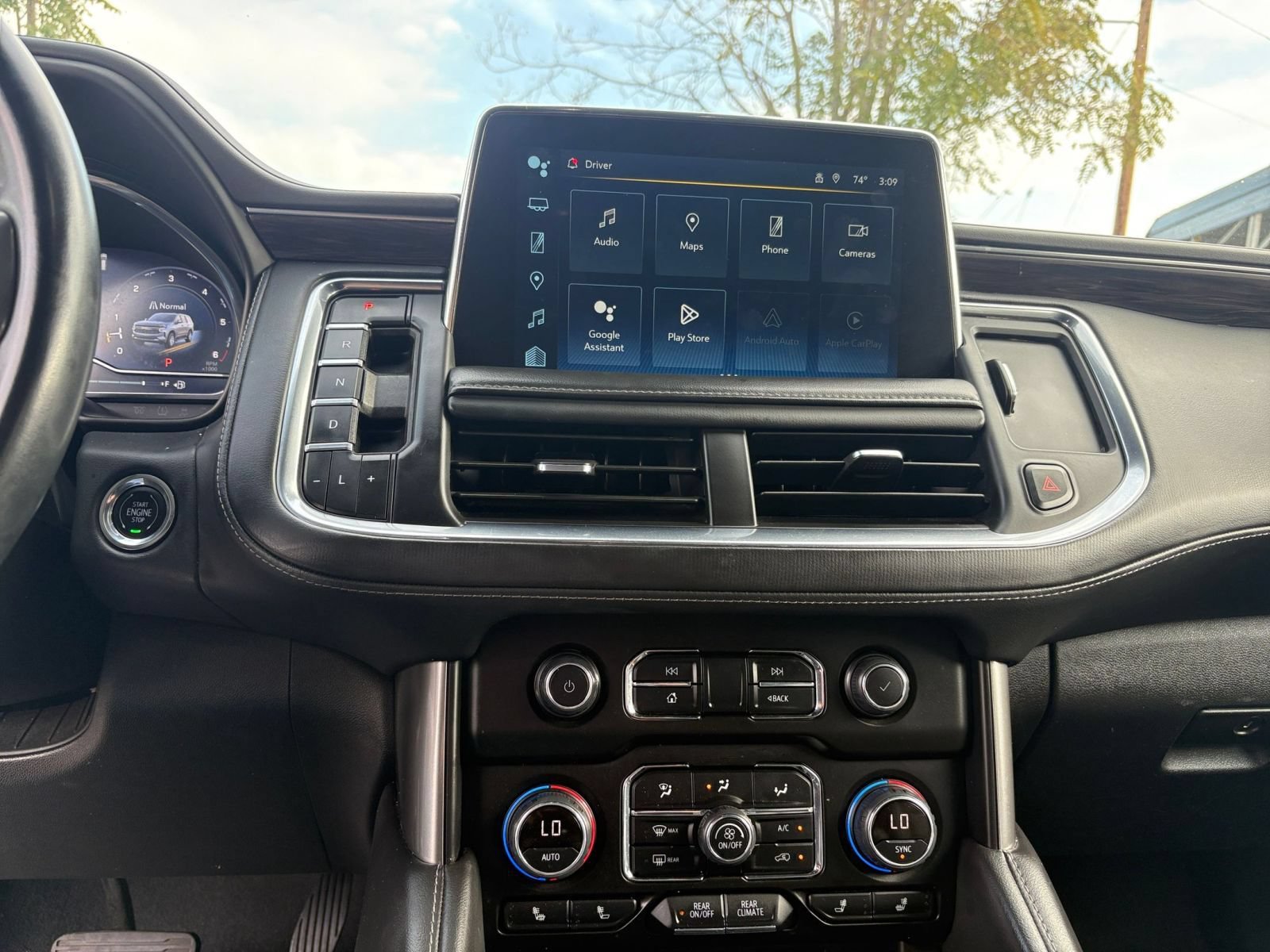 Used 2023 Chevrolet Tahoe LT w/ Luxury Package RWD image 16