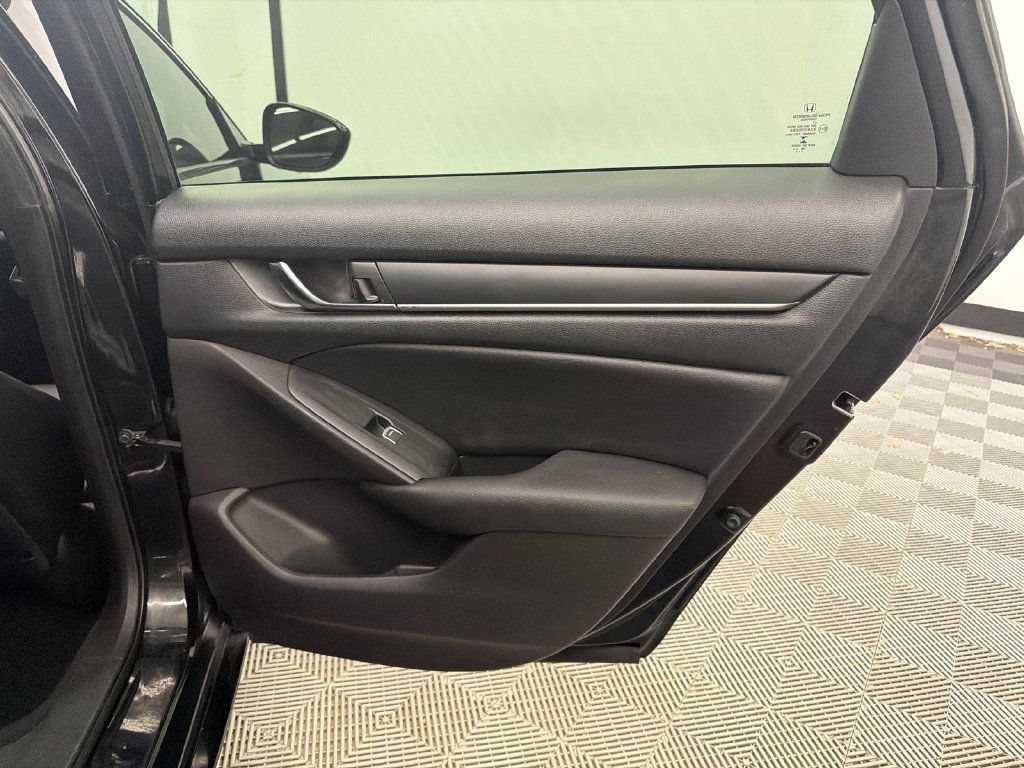 Used 2019 Honda Accord Sport image 17