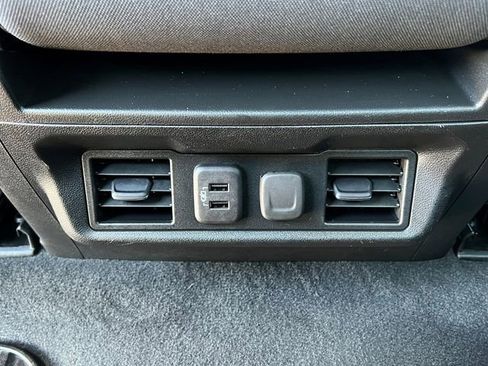 Used 2022 Chevrolet Silverado 1500 LT image 37