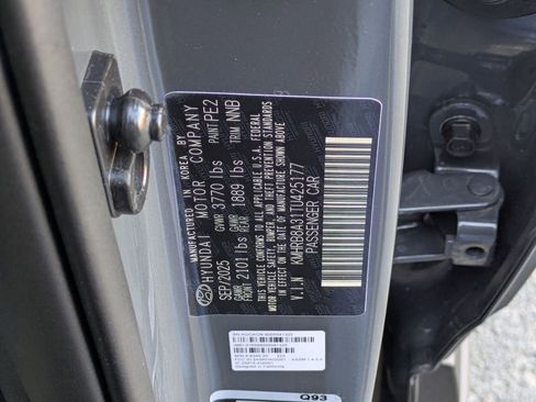 New 2026 Hyundai Venue SE image 29