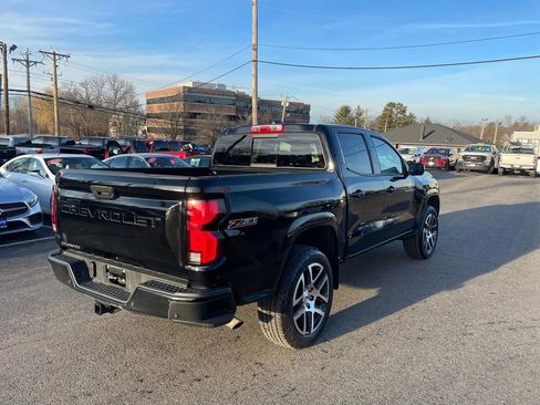 Used 2023 Chevrolet Colorado Z71 w/ Z71 Convenience Package 2 image 4