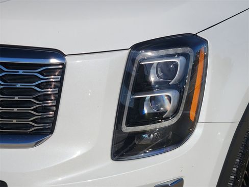 Used 2020 Kia Telluride SX w/ Towing Package image 9