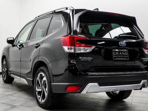 Used 2022 Subaru Forester Touring image 11