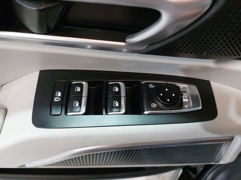 Used 2025 Kia Telluride S AWD/4WD image 29