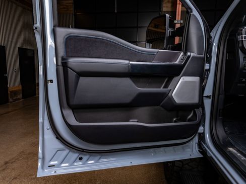 Used 2026 Ford F250 Platinum image 35