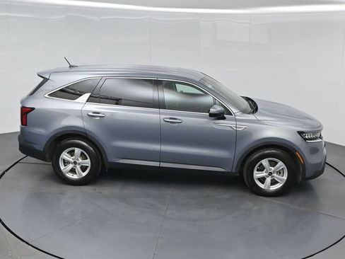 Certified 2023 Kia Sorento LX FWD image 42